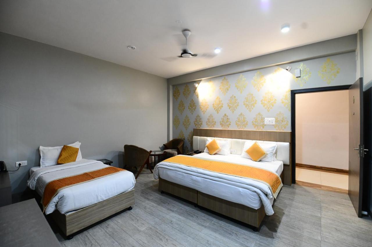 Hotel Jataka Inn Bodh Gaya Esterno foto