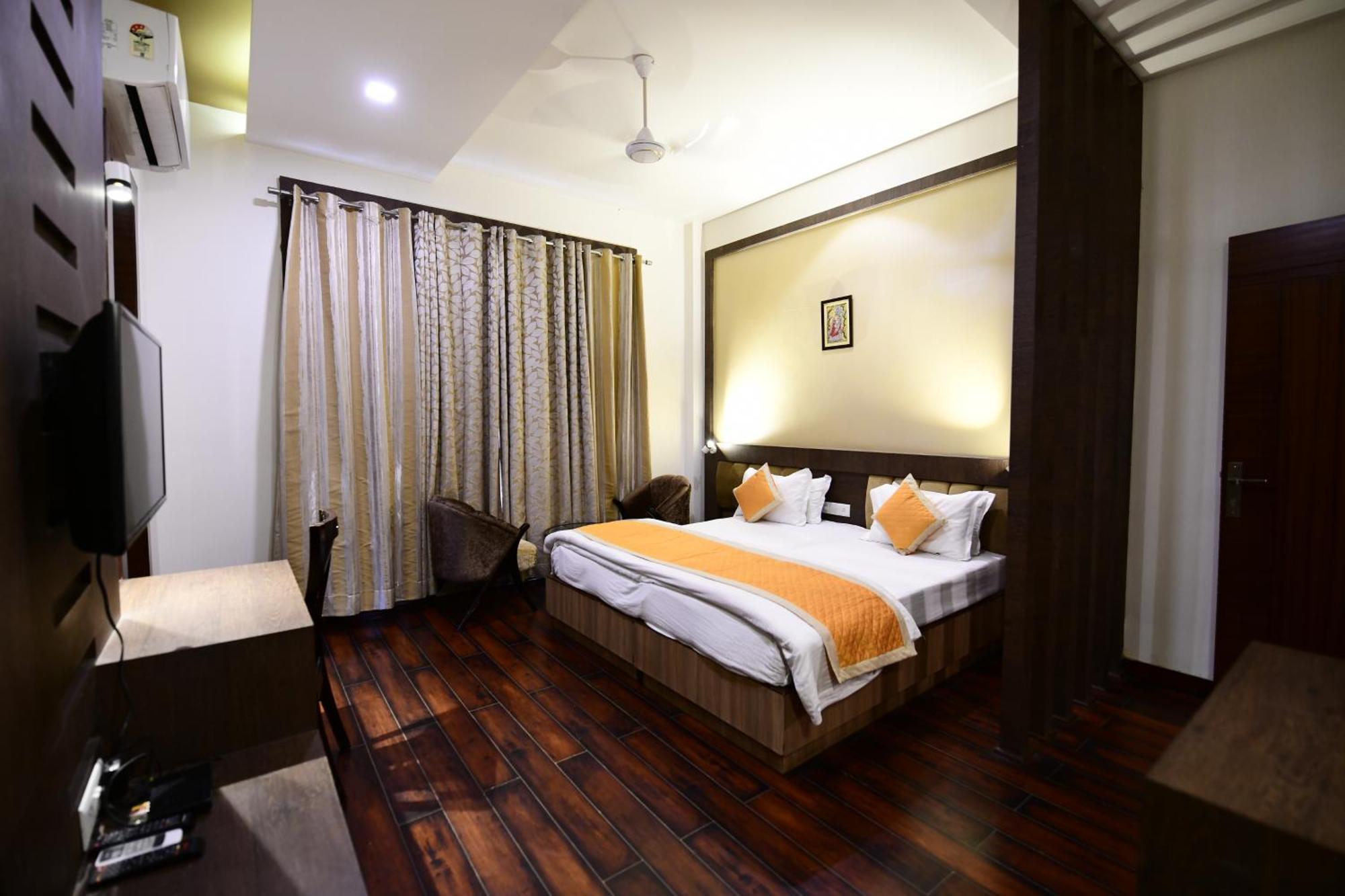 Hotel Jataka Inn Bodh Gaya Esterno foto