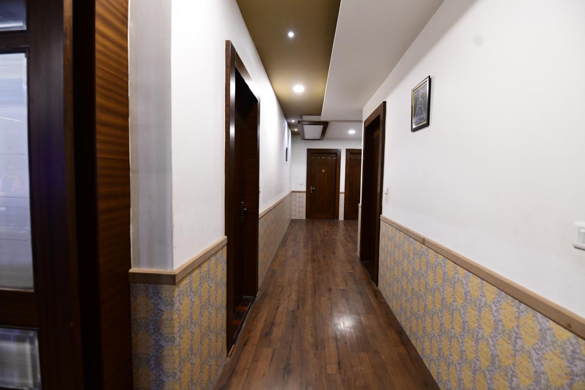 Hotel Jataka Inn Bodh Gaya Esterno foto