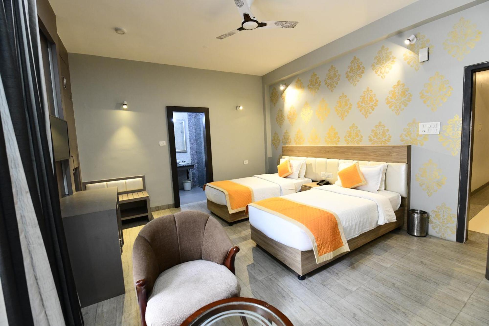 Hotel Jataka Inn Bodh Gaya Esterno foto